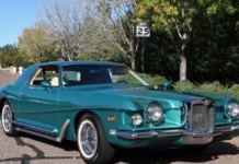 In vendita la Stutz Blackhawk VI del 1977 di Willie Mays