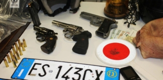 'Le hanno clonato la targa', la nuova truffa agli anziani