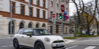 Mini Paul Smith Edition, l'alta moda viaggia su strada