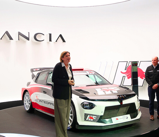 Mondo del lusso e mondo racing, Lancia schiera a Bruxelles le Ypsilon LX e HF