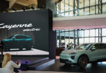 Porsche Cayenne Electric punta su prestazioni e design Porsche Cayenne Electric punta su prestazioni e design