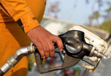 Prezzo dei carburanti in ribasso, atteso nuovo calo domani Prezzo dei carburanti in ribasso, atteso nuovo calo domani