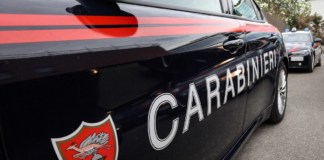 Prima il furto dell'auto e poi l'estorsione, 8 arresti nel Napoletano