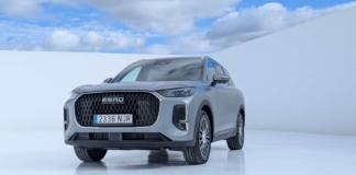 Prueba EBRO s900 PHEV: 425 CV, 7 plazas y un precio imbatible