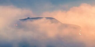 Renault Filante takes to the stage: The new flagship of the brand
