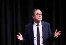 Renault scommette sull’elettrico, Ampére un successo Renault scommette sull'elettrico, Ampére un successo