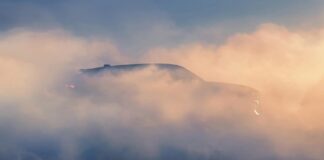 Renault svela Filante, nuovo crossover alto di gamma per i mercati internazionali