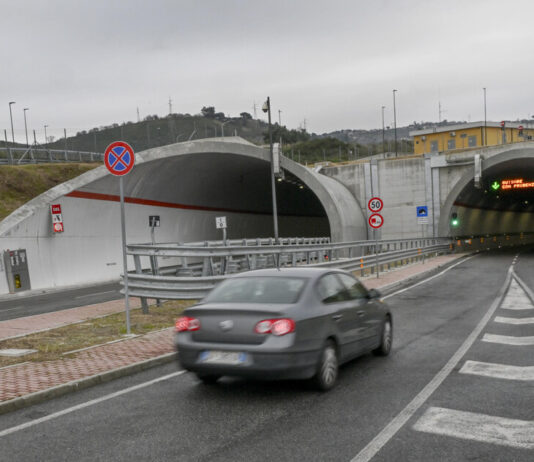 Scatta aumento pedaggio Tangenziale a Napoli, code ai caselli