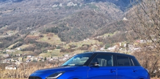Suzuki Swift Hybrid, peso contenuto e 82 CV per scattare in città