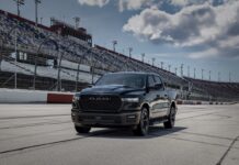 Ram 1500 con motore V8 HEMI