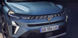 Al volante di Renault Symbioz, ibrido compatto tra efficienza e versatilità