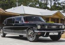 All’asta in Australia una Mustang in versione limousine All'asta in Australia una Mustang in versione limousine