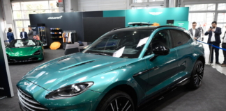 Aston Martin taglierà il 20% della forza lavoro, nel 2025 conti in calo