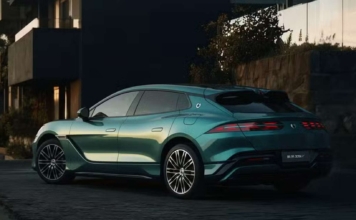 BYD se pone seria y lanza un eléctrico con 1.036 km de autonomía y una batería bestial por poco más de 40.000 euros