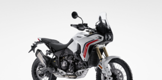 Ducati presenta la nuova DesertX, anima racing e vocazione off-road