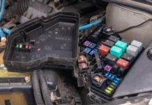 Fusibles del coche: tipos, dónde están, para qué sirven y cómo saber si uno se ha fundido