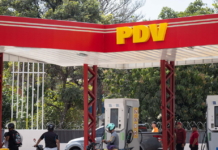 Il Venezuela lancia benzina top al doppio del prezzo della normale Il Venezuela lancia benzina top al doppio del prezzo della normale