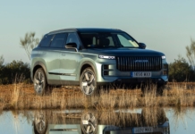 Jaguar Land Rover estaría negociando un acuerdo en Europa para fabricar los coches chinos de la marca que ‘imita’ sus diseños