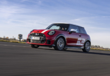 Mini 1965 Victory Edition, l'edizione speciale che celera le gesta sportive
