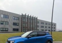 Opel Frontera Hybrid è l'elettrificazione a prova di versatilità