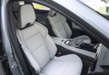 Renault Symbioz: compattezza, versatilità e spazio al centro del progetto