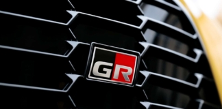 Toyota ofrece este modelo híbrido que consume 3,8 l/100 km, tiene 44CV más que antes y etiqueta ECO  por 99 euros al mes