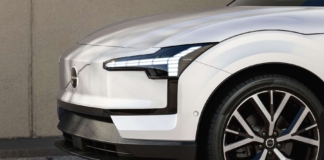 Volvo va a compensar a los primeros clientes del EX30 actualizando sus coches para que parezcan modelos fabricados en 2026