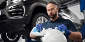 With ZF Lubricants and Oil Change Kits
