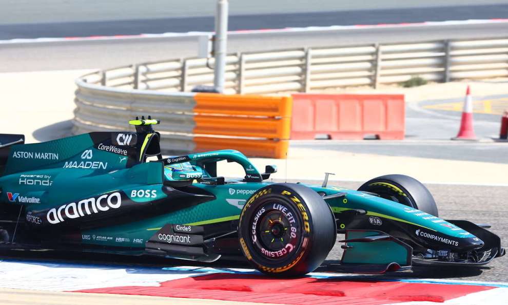 Aston Martin AMR26 F1