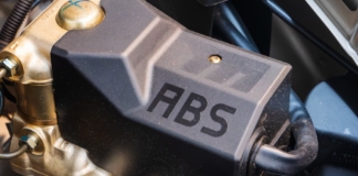 ABS del coche: qué es, qué significa el testigo y qué hacer si se enciende en marcha