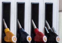 Australia taglia le tasse sui carburanti per combattere il caro-greggio