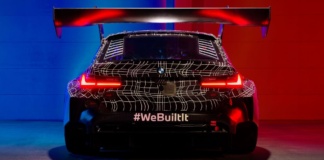 BMW, 1 Nisan şakasını Nürburgring yarış arabasına dönüştürdü
