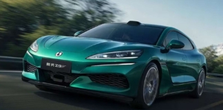 BYD lanza el eléctrico definitivo con 1.036 km de autonomía, carga en 9 minutos y garantía de por vida