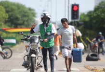 Benzina di scarsa qualità nelle auto, pioggia di denunce in Bolivia Benzina di scarsa qualità nelle auto, pioggia di denunce in Bolivia