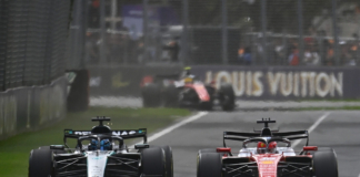 Leclerc (Ferrari) e Russell (Mercedes)