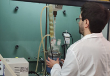 Da olio di frittura esausto componenti decarbonizzate per l'auto