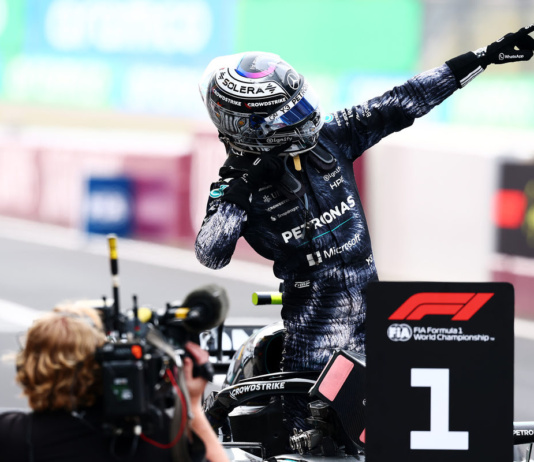 Efsanedeki Antonelli: 1953'teki Ascari gibi art arda iki zafer. Ve İtalya'yı Dünya Kupası'nın zirvesine geri getiriyor
