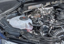 El “truco del refrigerante”: cómo saber si un coche usado está a punto de morir en solo 30 segundos