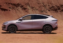 Esta marca china que compite con Tesla y BYD actualiza el software de sus coches… y no es un simple parche