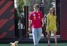 F1: Leclerc sposa Alexandra, foto in Ferrari per le strade di Montecarlo