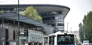 Guida autonoma, confronto per passare da sperimentazione alla strada