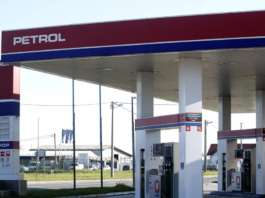 In aumento i prezzi regolamentati dei carburanti in Slovenia