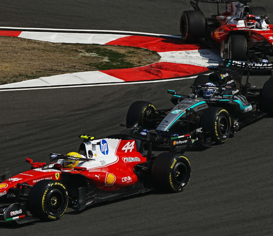 Hamilton, Russell e Leclerc