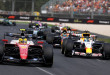 Hamilton (Ferrari) e Lindblad (Racing Bulls)