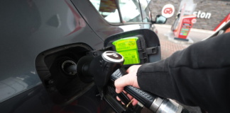 Mef, monitoriamo scenario per valutare ulteriori interventi sui carburanti