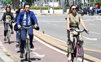 Meno spostamenti per scuola e lavoro, uno su 3 è green