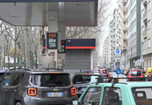 Mimit, prezzo medio self benzina a 1,74 euro a litro, gasolio a 2,04 euro Mimit, prezzo medio self benzina a 1,74 euro a litro, gasolio a 2,04 euro