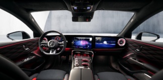 Nuova Mercedes AMG GT Coupé 4 porte, le foto degli interni