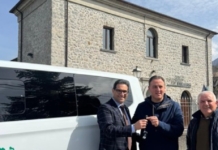 Quattro minivan elettrici a Comuni lucani e calabresi del Parco del Pollino