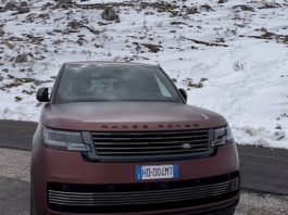 Range Rover SV Phev, eleganza e potenza incontrano la sostenibilità